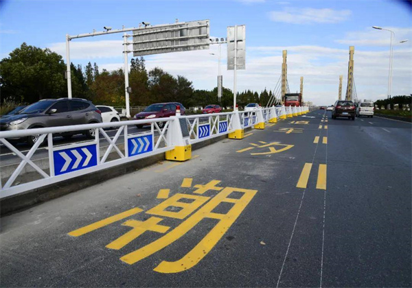 保定 1200米 潮汐车道